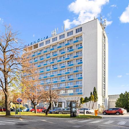 Apartment Puma V Centre Piestan 피에슈타니 외부 사진